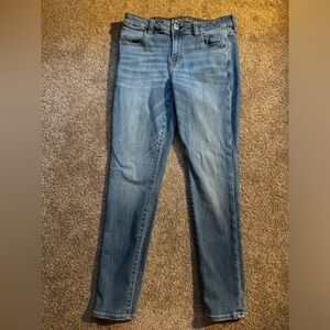 Light wash American eagle high rise jegging size 10